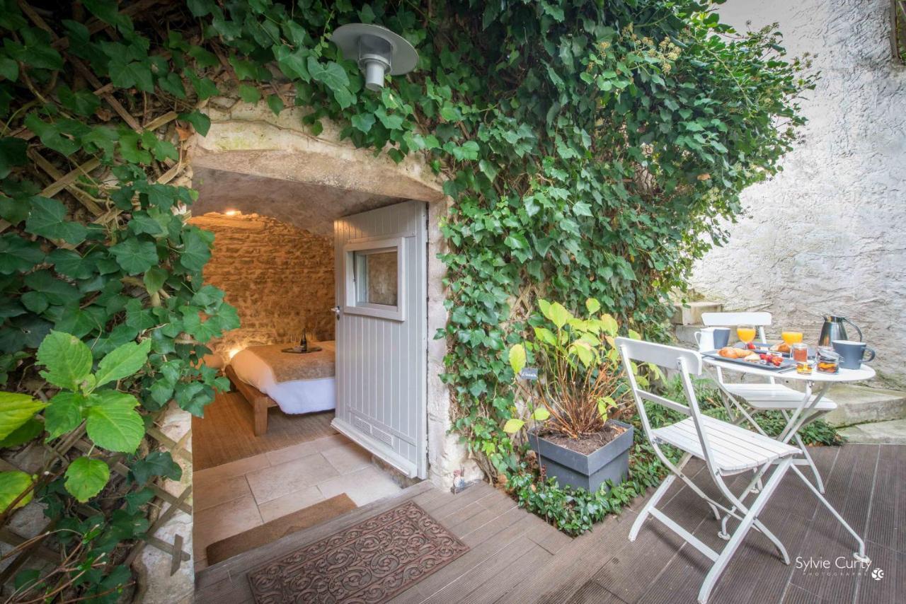 Deluxe Double Room Bath