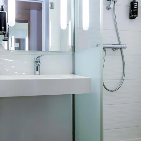 ibis Styles La Rochelle Centre-3